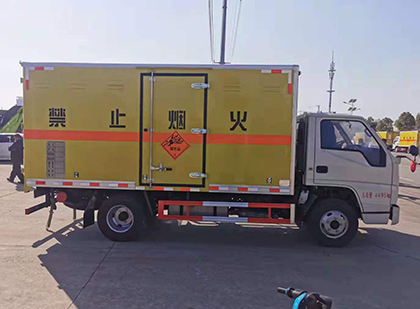 麻城爆破器材运输车